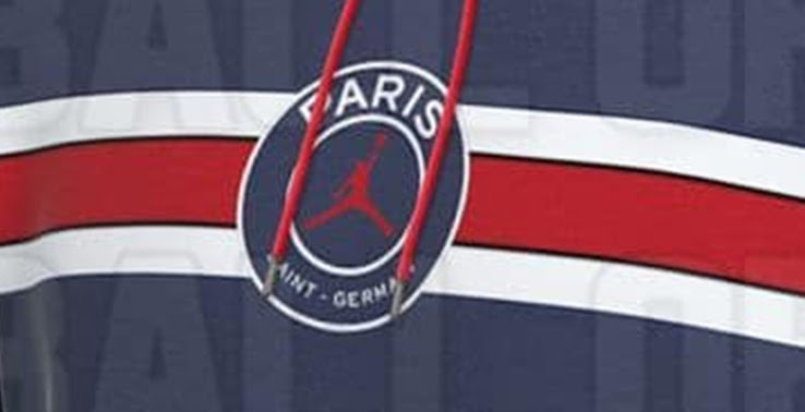 Áo Paris Saint-Germain 21-22 sân nhà bị rò rỉ 1