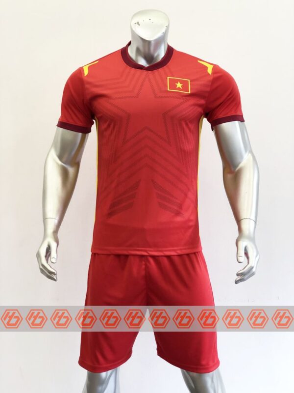 Áo Đội Tuyển Việt Nam mùa giải 21-22 màu Đỏ tay ngắn