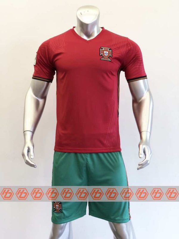 Áo Đội Tuyển Bồ Đào Nha mùa giải 20-21 màu Đỏ quần Xanh