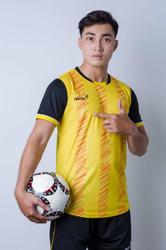 Áo bóng đá không logo IWIN COOL ZOZO Z01 vải mè cao cấp màu Vàng